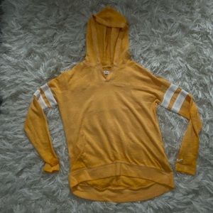 Mustard Hollister pullover